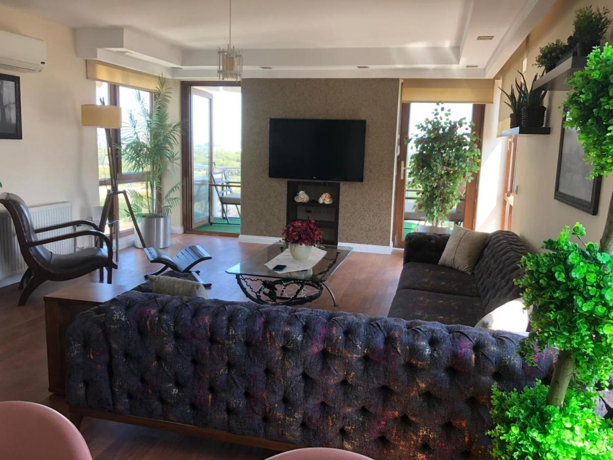 Apartament Lara Park *